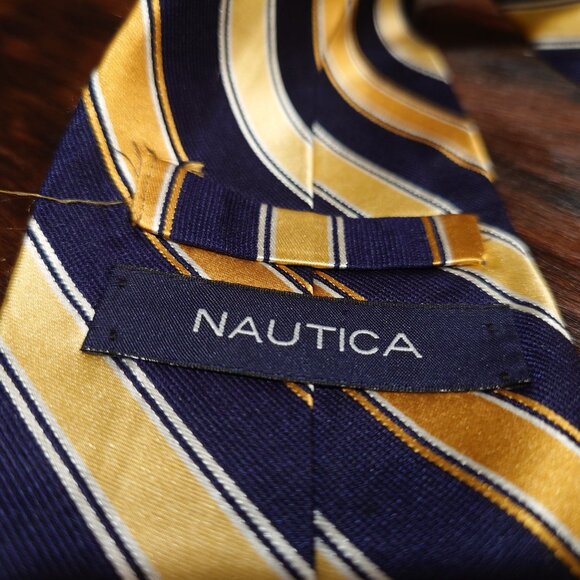 Blue, Copper, Gold and Silver - Picture 3 of 4